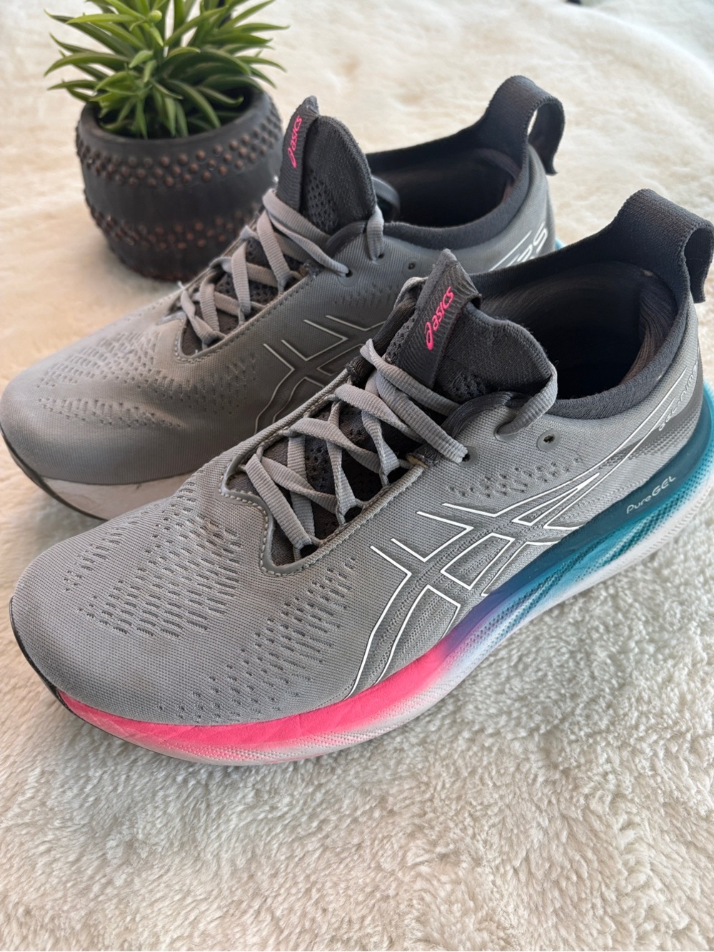 Asics Gel Nimbus 25, Women’s size 8.